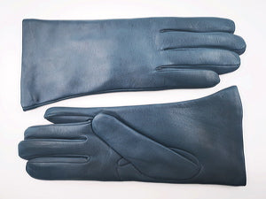 Italian Fashion Elegance: The Timeless Appeal of Leather Gloves