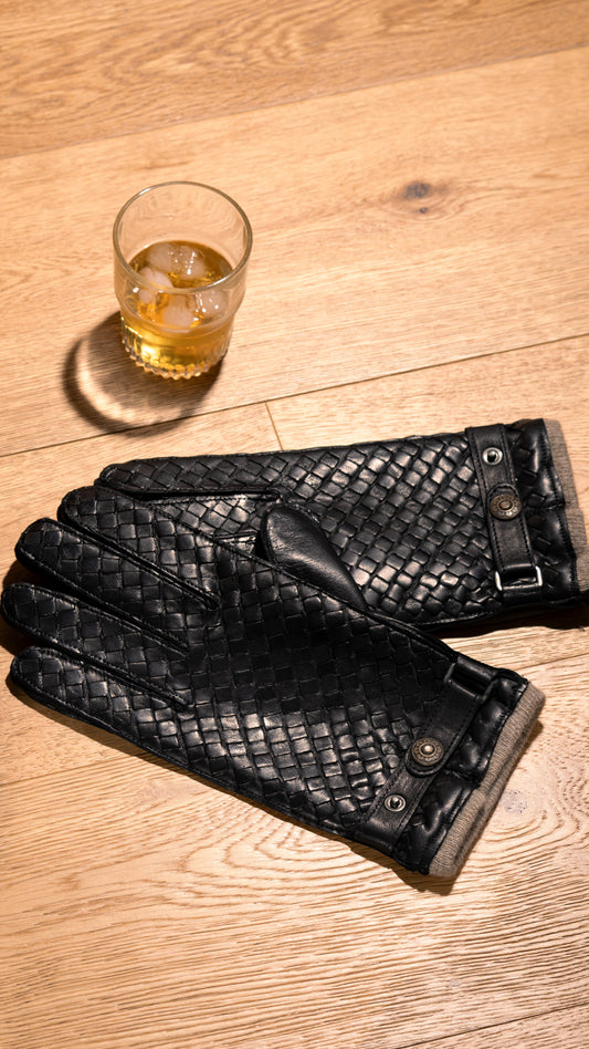 Leather Gloves for Every Season: Beyond Winter Wear